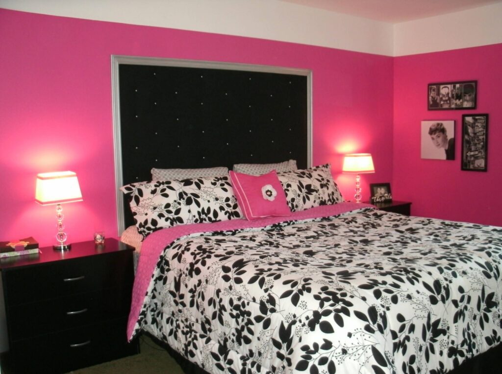 pink and blace bedroom idea