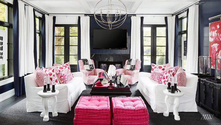 Pink and Black Color Combination of Chic and Bold Home Decor